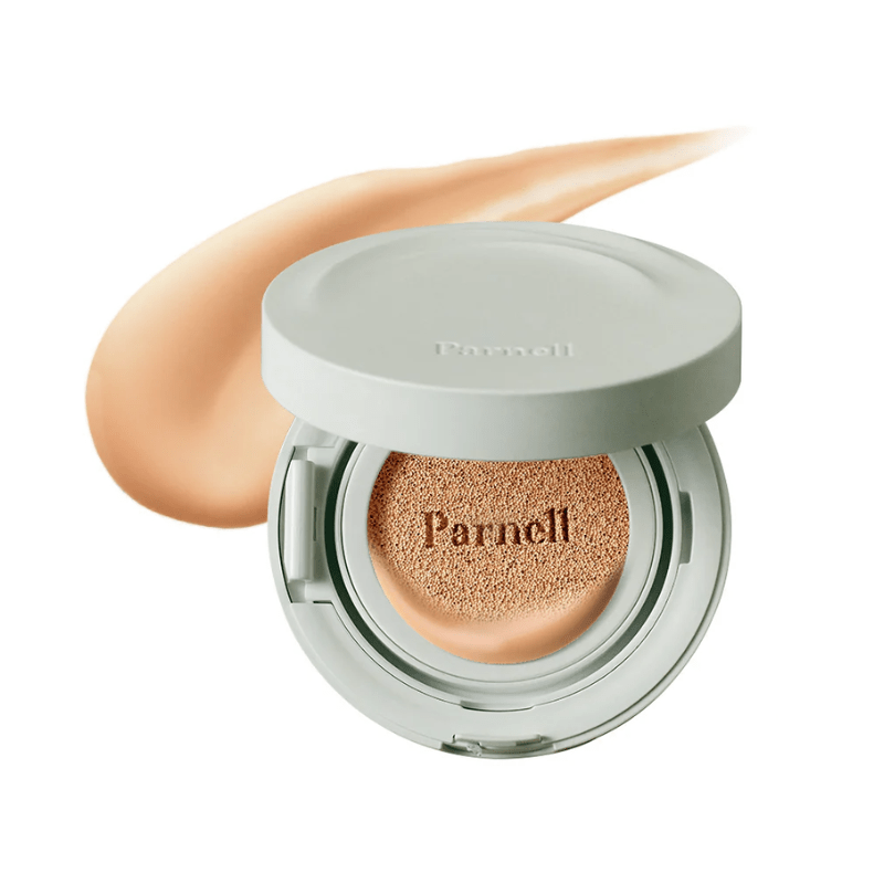 Lakinza K-beauty Parnell Cicamanu Serum In-Matte Cushion 15g, a close-up of the compact with open cushion and applicator showing smooth, matte finish