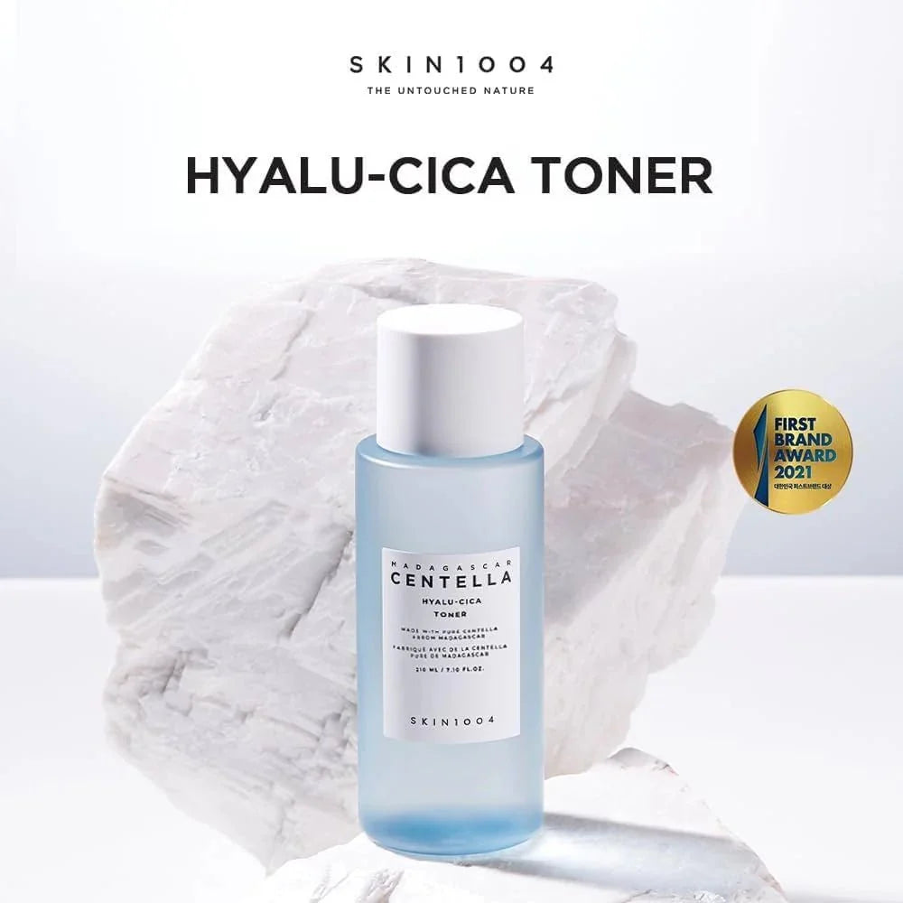 Mini 30ml SKIN1004 Madagascar Centella Hyalu-Cica Brightening Toner serum from Lakinza K-beauty, with key ingredients visible.